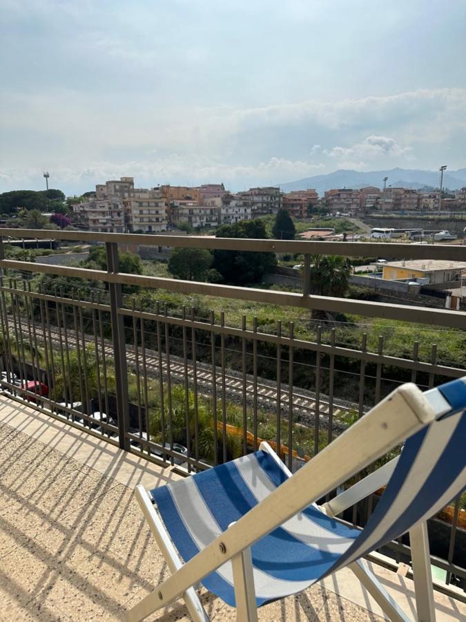 Attico Di Giggia Leilighet Giardini Naxos Eksteriør bilde